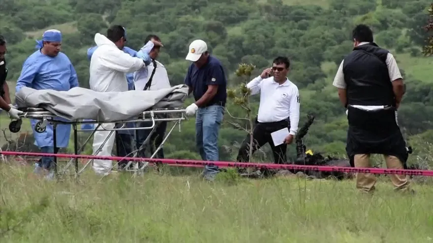 Mueren 9 personas en ataque armado al centro de México
