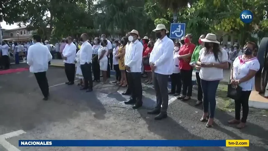 El parque de Santiago se viste de patria