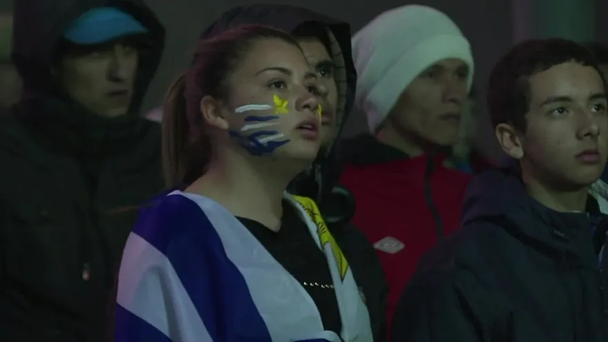 Uruguayos lamentan su salida de la copa