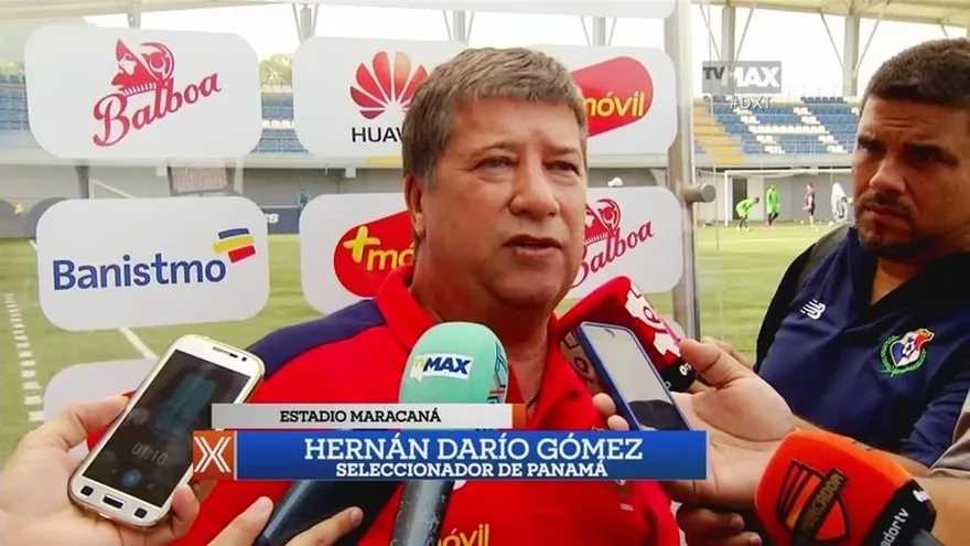 Hernán 'Bolillo' Gómez se queda en Panamá