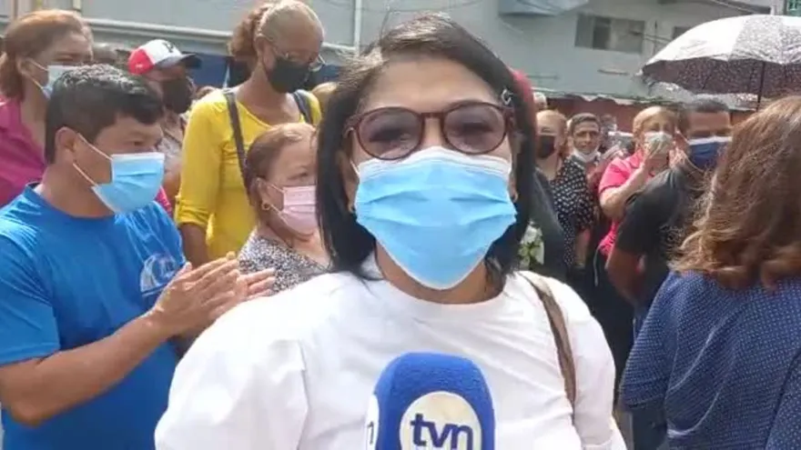 Vendedores de lotería exigen pago de bono navideño