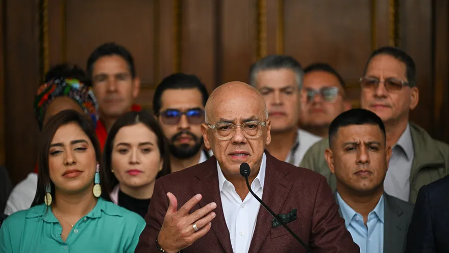 Foto archivo de Jorge Rodríguez, hermano de la presidenta interina, como jefe del Poder Legislativo