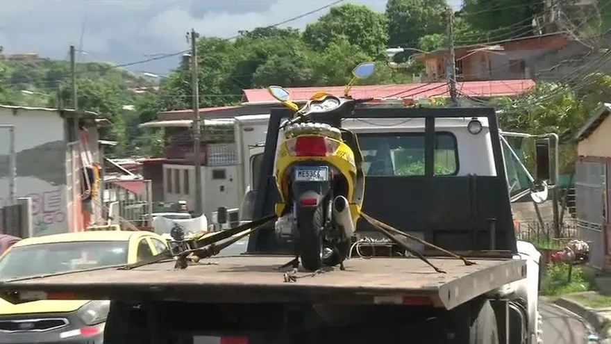 Retienen a conductor de Moto Taxi