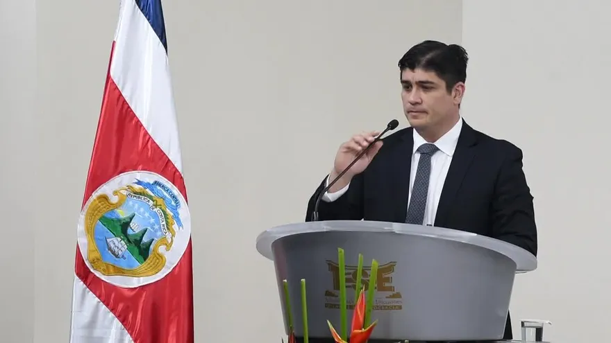 Carlos Alvarado asume el poder en Costa Rica con grandes retos