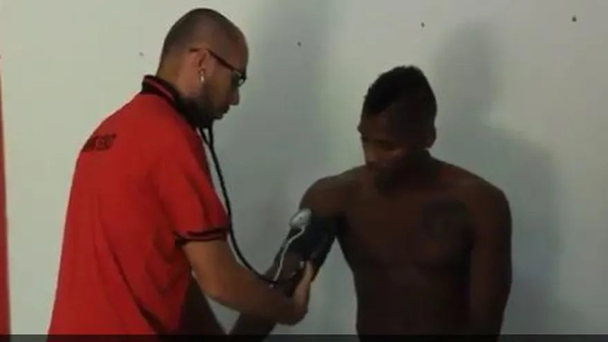 Armando Cooper exámenes médicos con Ríonegro para jugar en Colombia