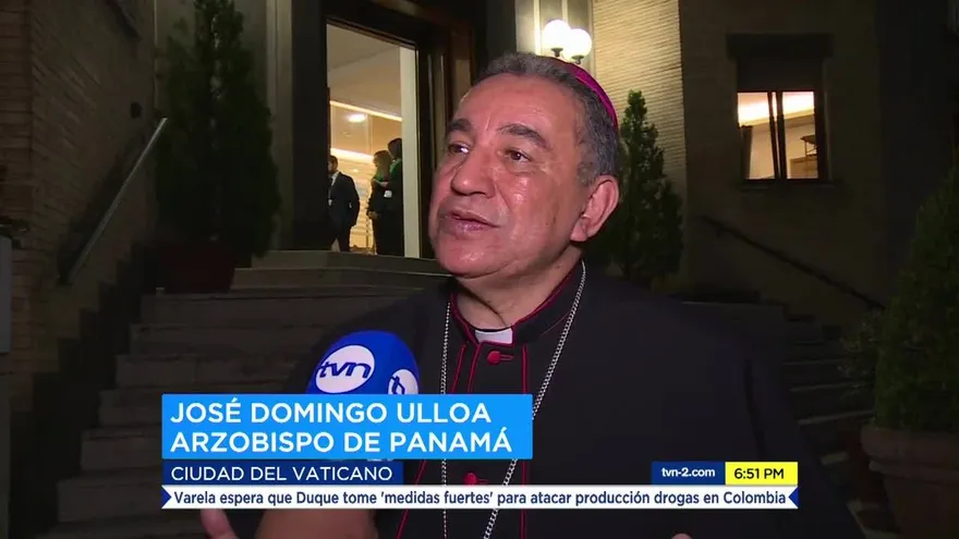 Papa Francisco y monseñor Ulloa celebran encuentro en el Vaticano