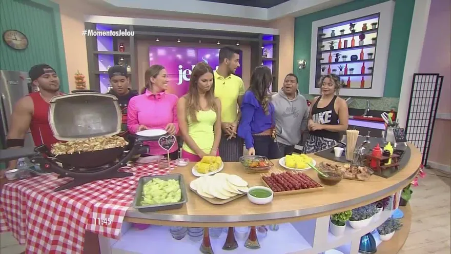 Cómo preparar una parrillada completa en barbacoa y bajo techo