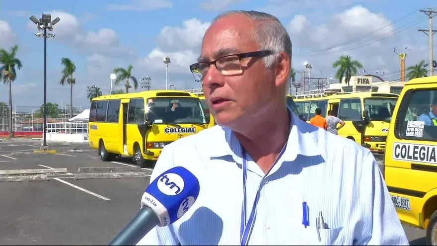 ATTT inspeciona buses colegiales