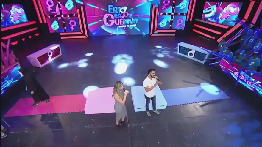 ¡Domil Leira se cayó en pleno programa en vivo!