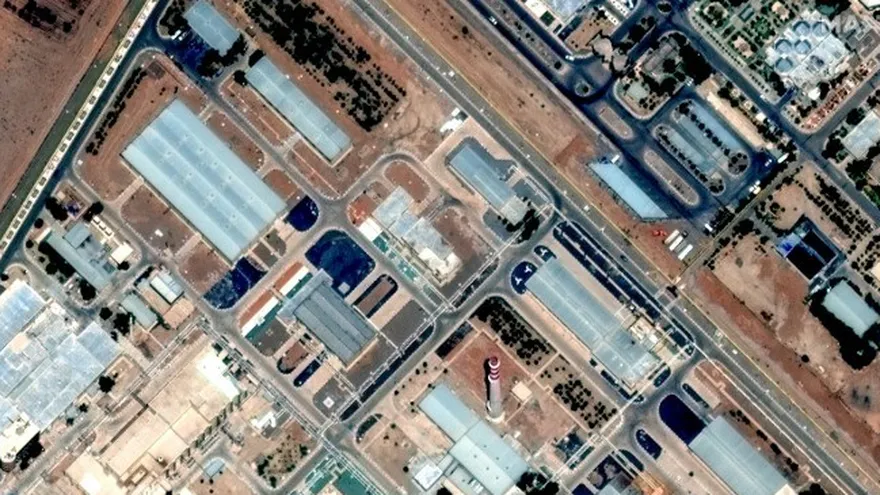 Imágenes de satélite de una central nuclear en Irán