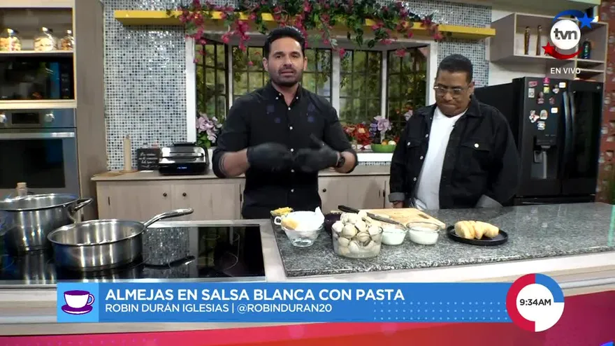 Almejas en Salsa Blanca con Pasta