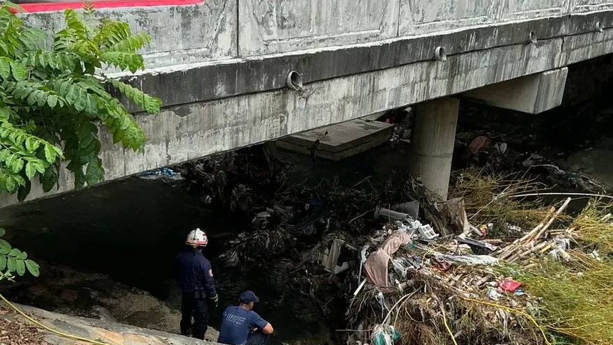 Search continues for teen swept away by river in Panama