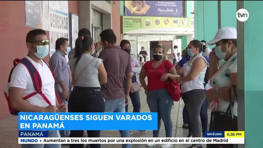 Nicaragüenses siguen varados en Panamá