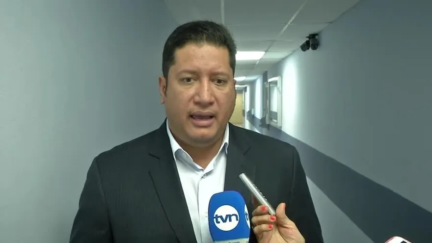 Diputado oficialista justifica aumento de topes a donaciones privadas para campañas