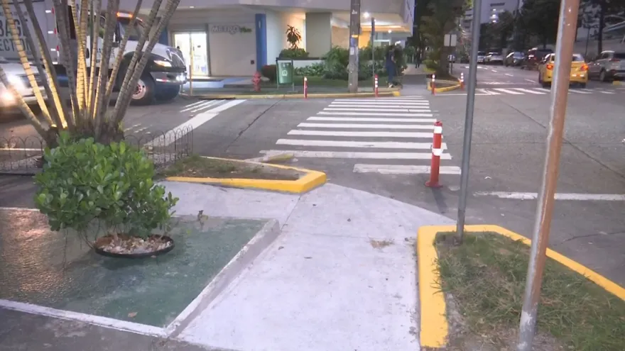 Recuperación de aceras en Bella Vista