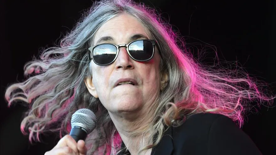 La cantautora estadounidense, Patti Smith, durante una actuación.