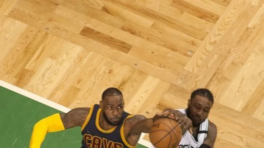 LeBron busca su cuarto anillo de la NBA.