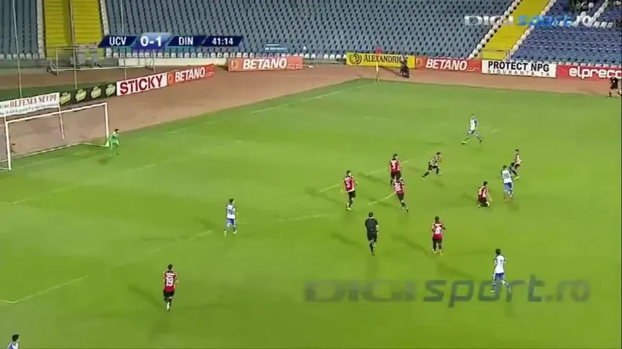 Jaime Penedo con destacadas atajadas en Rumania