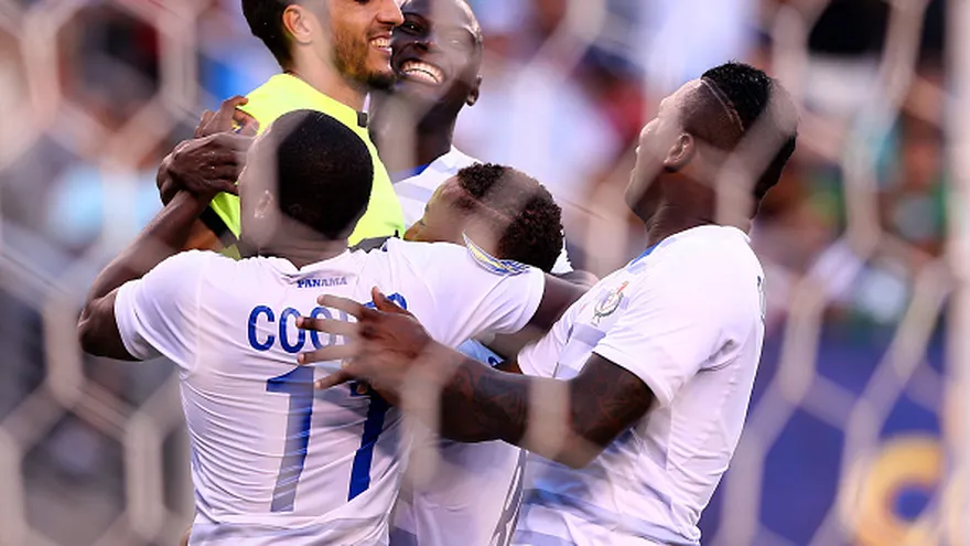 Jaime Penedo celebra