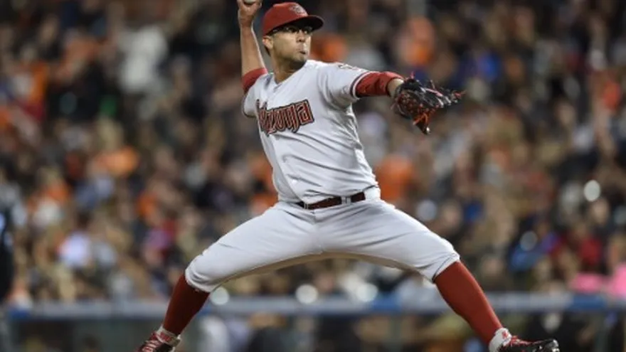 Delgado sale sin decisión en su debut en Rep. Dominicana