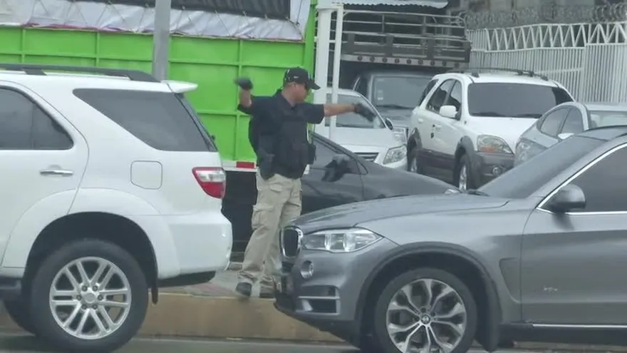 Realizan operativo en local comercial en vía Fernández de Córdoba