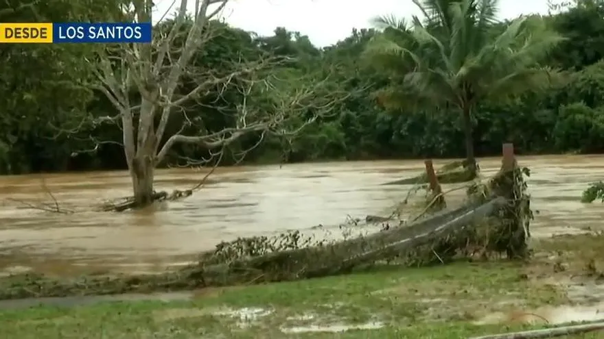 Lluvias en Los Santos.