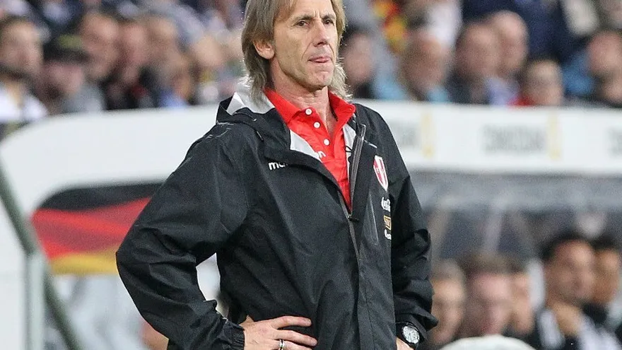 El dilema de Gareca: Perú juega bien, pero no le alcanza