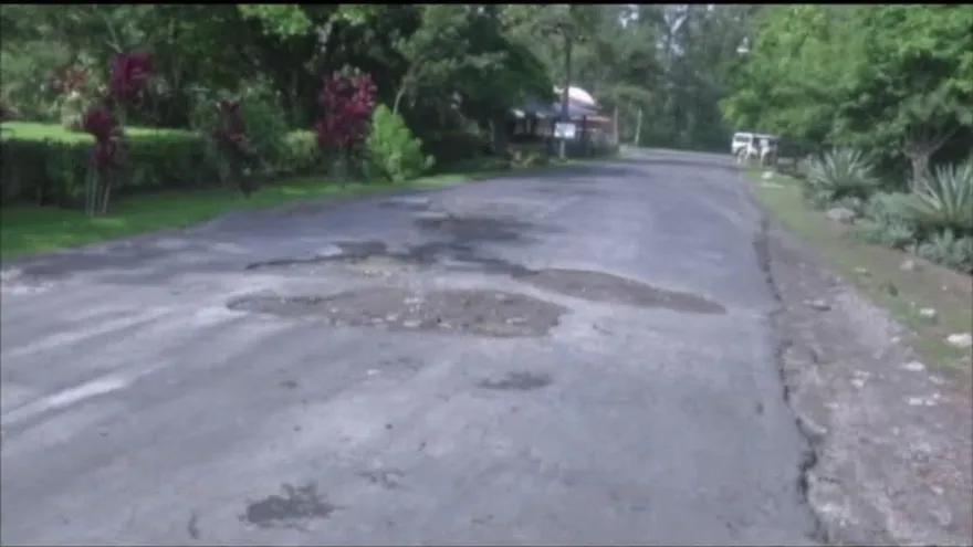 Anuncian licitación por 60 millones para carreteras en Antón y La Pintada