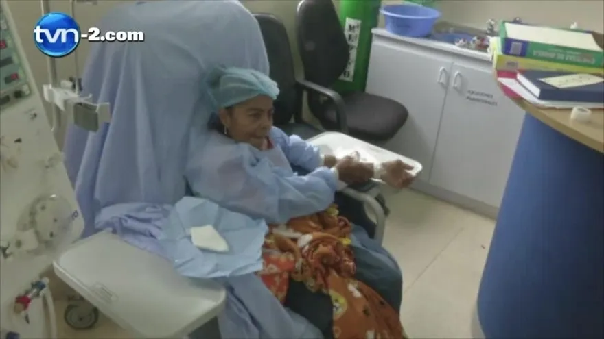 Pacientes de hemodiálisis en Penonomé satisfechos con nueva sala