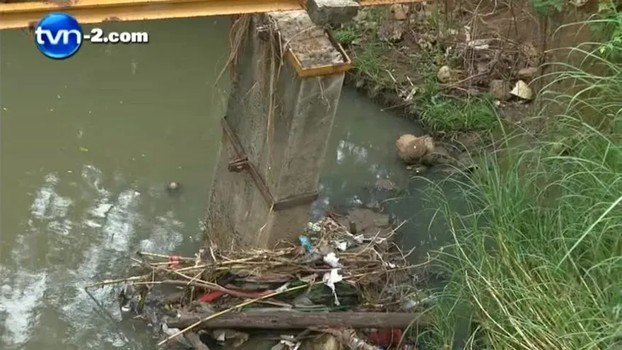 Río Curundú puede afectar vía Frangipani y servicio de agua