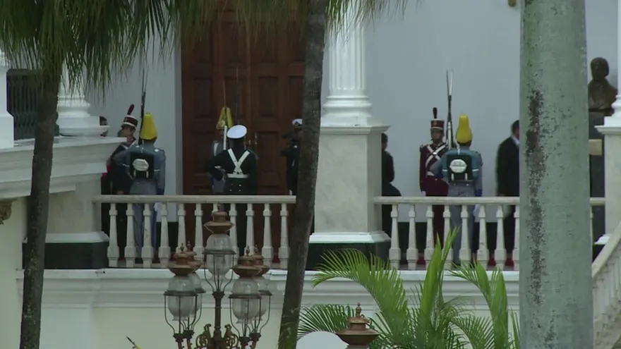 Maduro felicita a Grecia