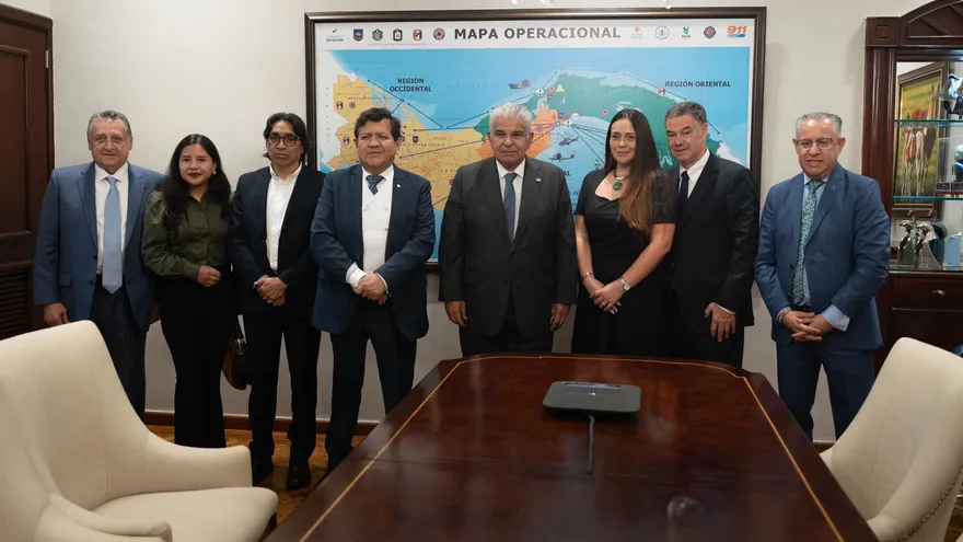 Miembros del  Parlamento Andino visitan Panamá.