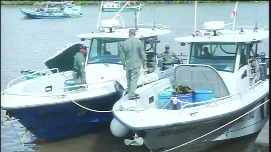 Ocupantes de una embarcación retenidos analizan tomar acciones legales
