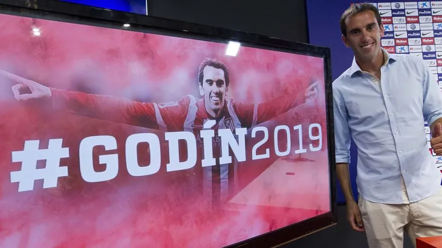 Godín en su renovación.