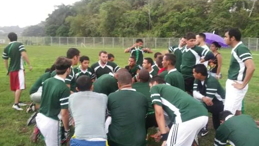 Liga Eliminatoria del Flag League con cinco juegos