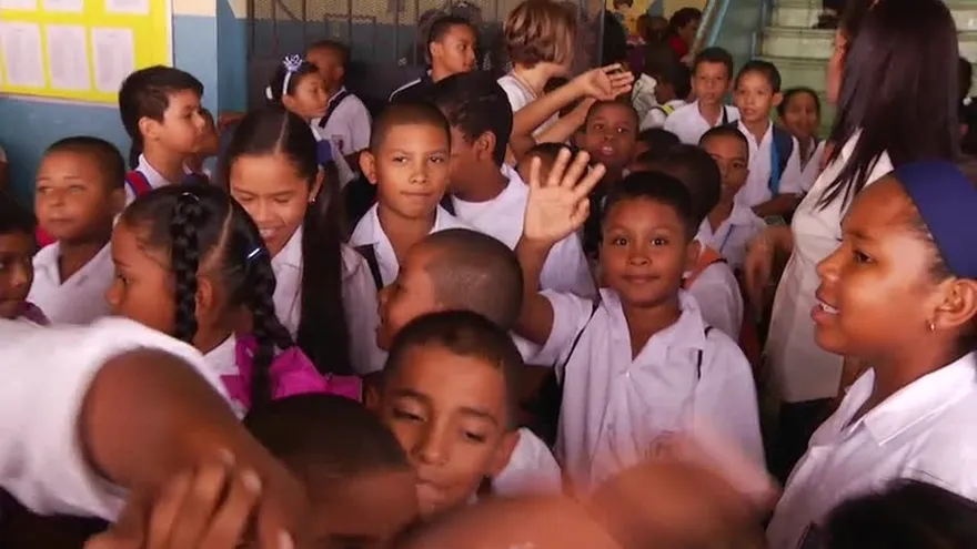 Buscan eliminar los quioscos escolares