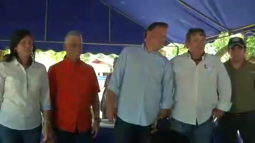 Varela ignora críticas de populismo en su contra