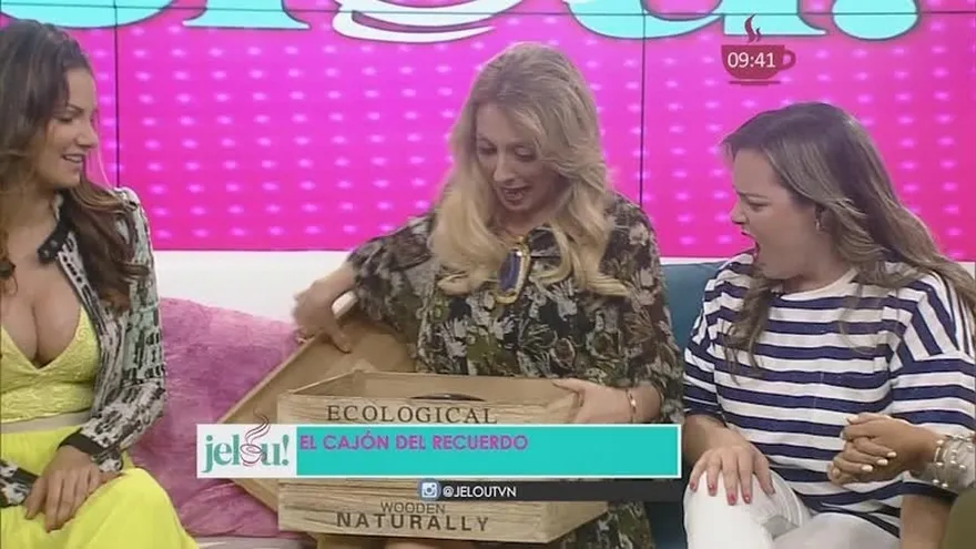 ¡Teléfonos del tiempo de ñaupa!  Bueno tenemos un par por aquí para que los recuerdes