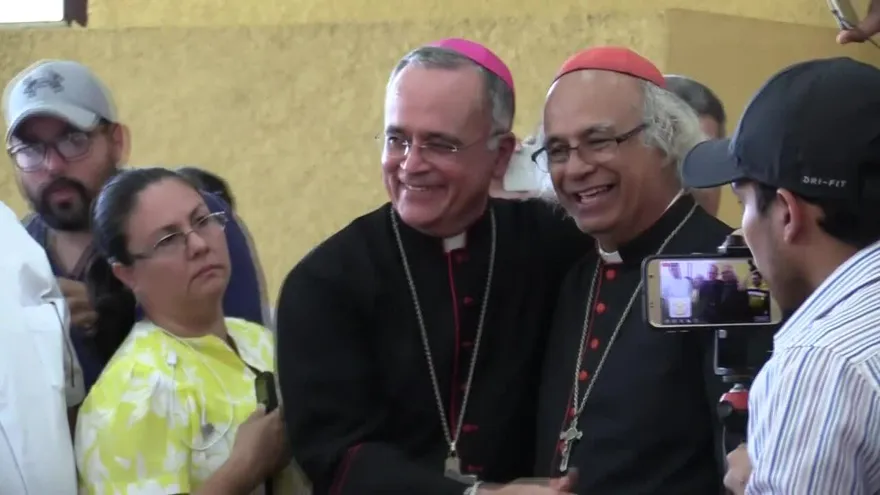 Trasladan a obispo amenazado por criticar a Ortega en Nicaragua