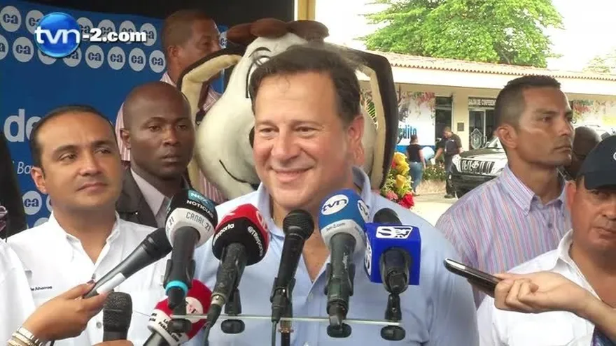 A Varela le dan “mucha risa” acusaciones de Martinelli