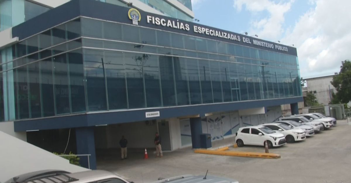 Denuncian presunta red de diplomas falsos en concurso docente; hay más de 50 casos detectados