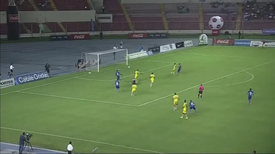 Futbolistas panameños piden un salario mínimo de 400 a 600 dólares