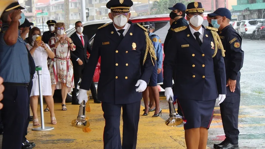 Abdiel Solís Pérez toma posesión como nuevo director del Cuerpo de Bomberos