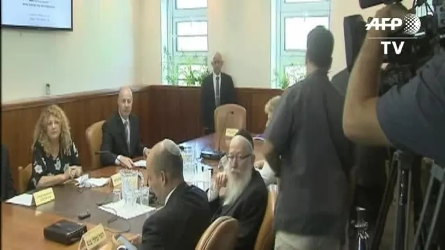 Israelíes lloran a Peres, no hay lágrimas entre los palestinos