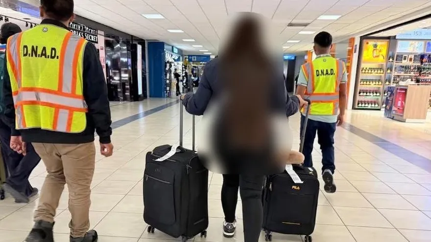 Detienen a extranjera por tráfico de drogas en Aeropuerto de Tocumen