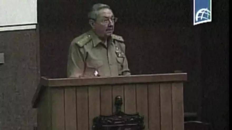 Raúl Castro pide a Obama "acciones ejecutivas"