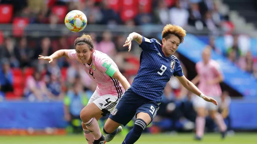 Japón venció a Escocia 2-1