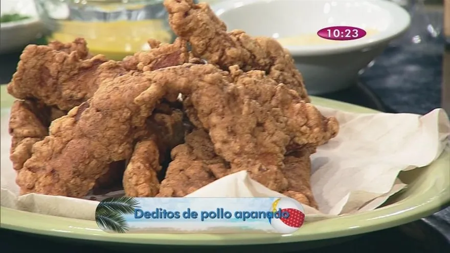 Deditos de pollo apanados