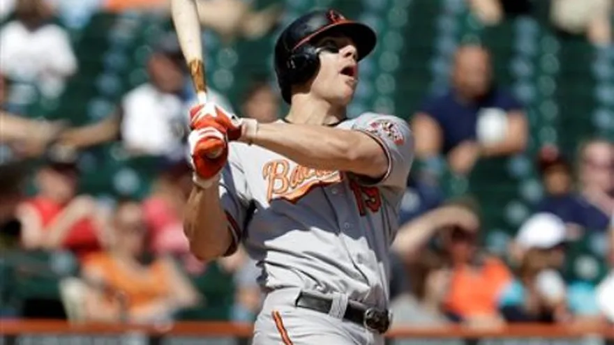 Orioles doman a los Tigres con bateo