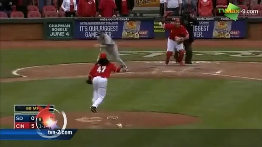 Lanzador Johnny Cueto hace historia